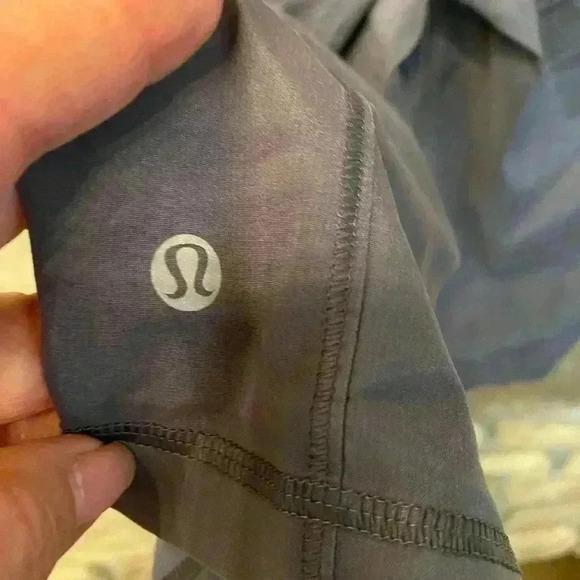 Lululemon baggy crop pants size 8 - Picture 4 of 14